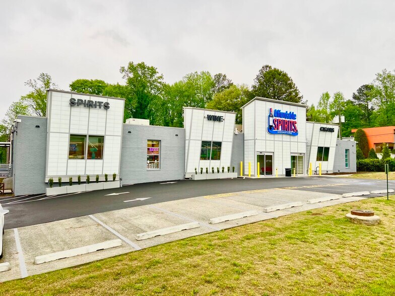 More Photos Of 1151 Chattahoochee Ave NW, Atlanta Storefront For Sale