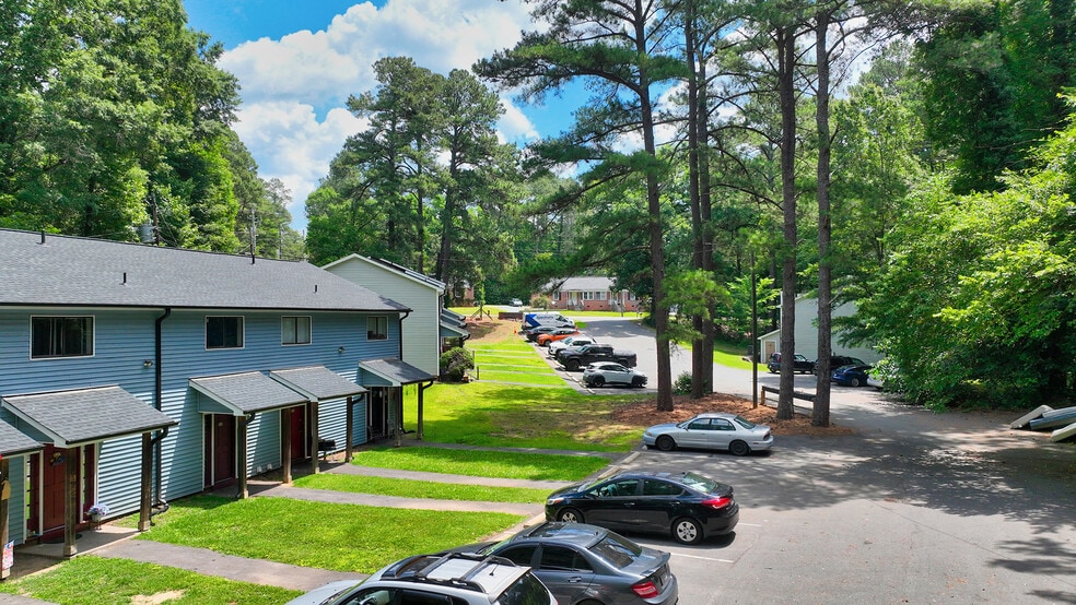 More Photos Of 301 Wheel Hollow Trl, Sanford Apartments For Sale