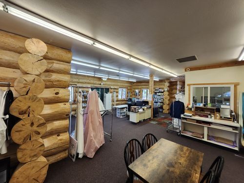 More Photos Of 925 NE 1st St, Grand Rapids General Retail For Sale