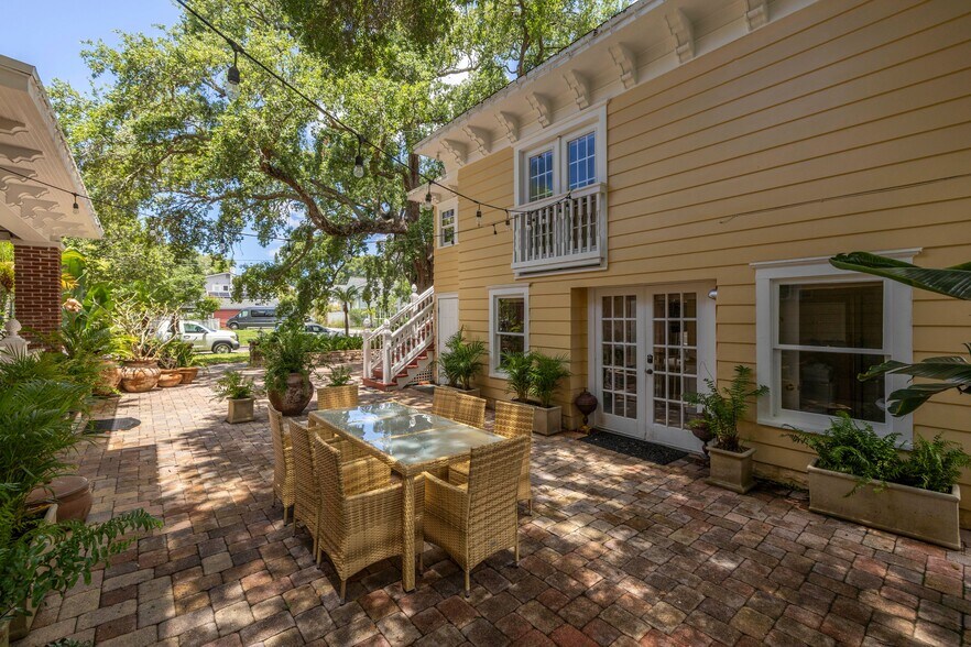 More Photos Of 635 Bay St NE, Saint Petersburg Hospitality For Sale