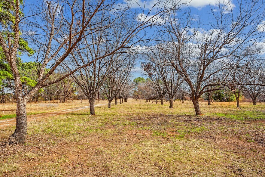 More Photos Of 3200 Rhea Ln, Granbury Land For Sale