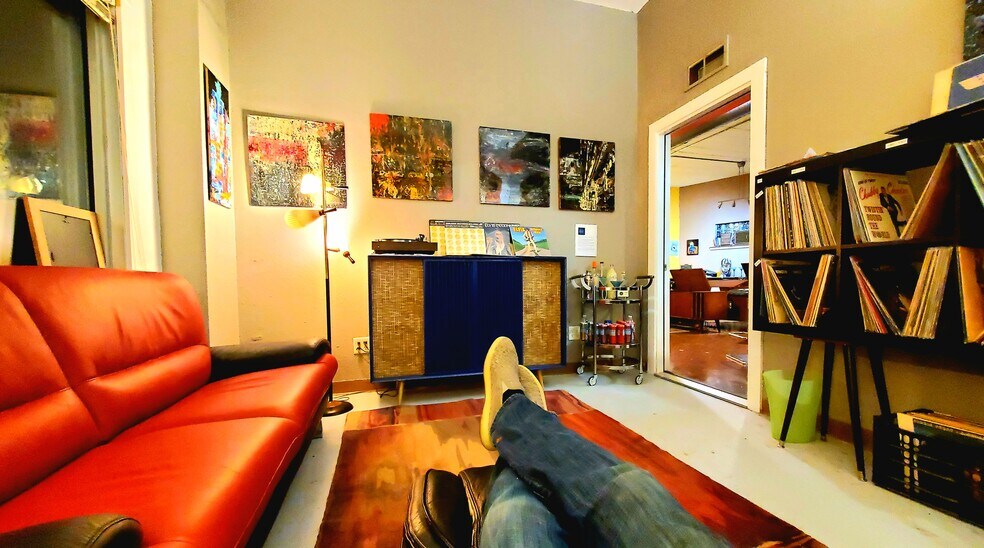 More Photos Of 1 Sherman Ter, Madison Storefront Retail Office For Sale