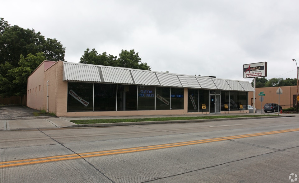 More Photos Of 8121 Wornall Rd, Kansas City Freestanding For Sale