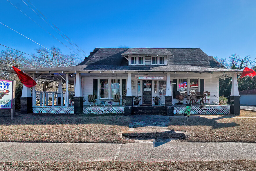 More Photos Of 295 N Church St, Swansea Freestanding For Sale