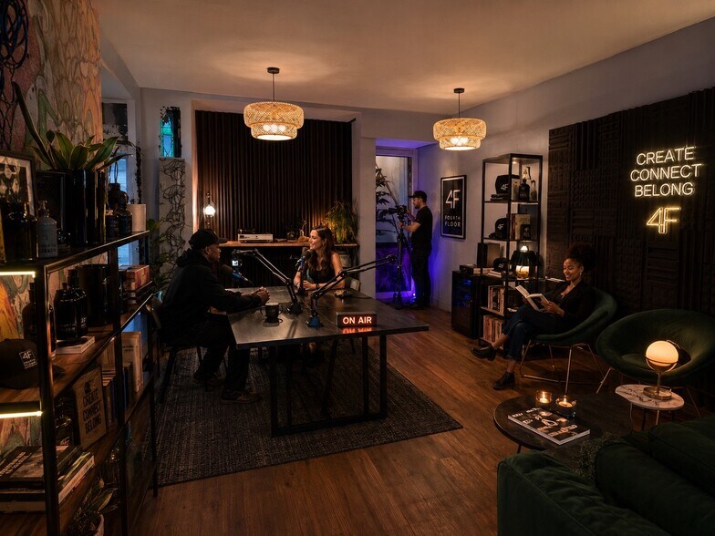 More Photos Of 519 Madison Ave, New York General Retail For Lease