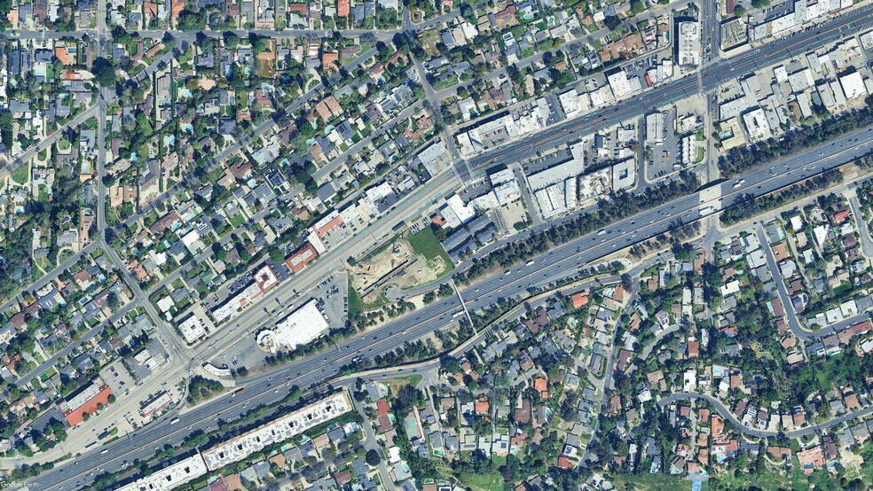 More Photos Of 23022 Ventura blvd, Woodland Hills Land For Sale