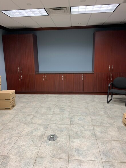 More Photos Of 5 Hyland Dr, Blenheim Manufacturing For Lease