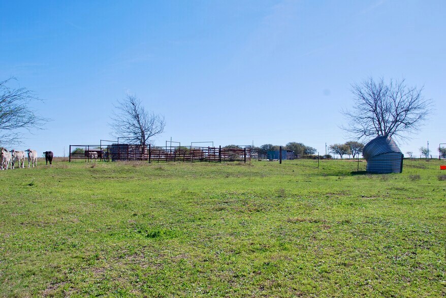 More Photos Of TBD State Highway 95, Moulton Land For Sale