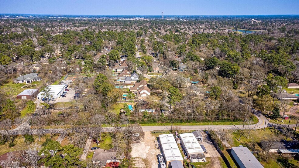 More Photos Of 18723 Mirror Lake Dr, Spring Warehouse For Sale