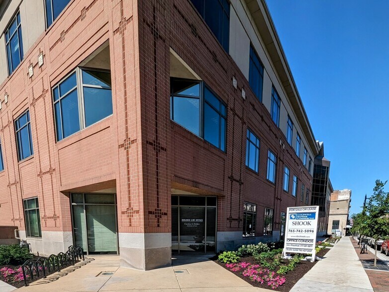 More Photos Of 415 Columbia St, Lafayette Office For Sale
