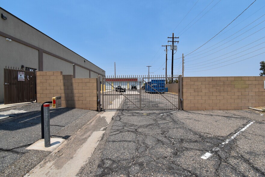 More Photos Of 1804 Needles Hwy, Needles General Retail For Sale