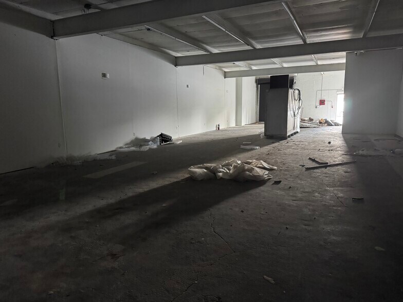 More Photos Of 2775 E 10th Ave, Hialeah Warehouse For Lease