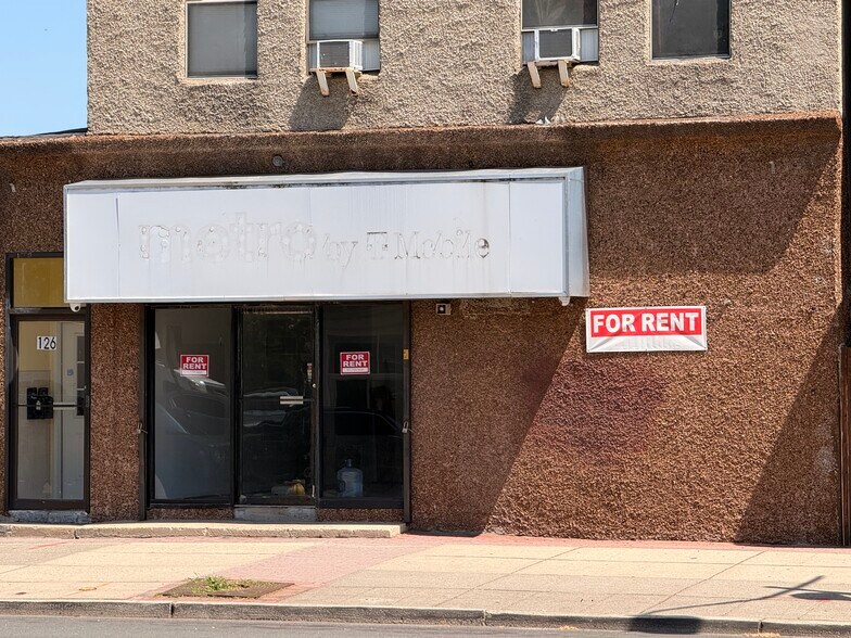 More Photos Of 126 Washington Ave, Belleville Storefront Retail Residential For Lease