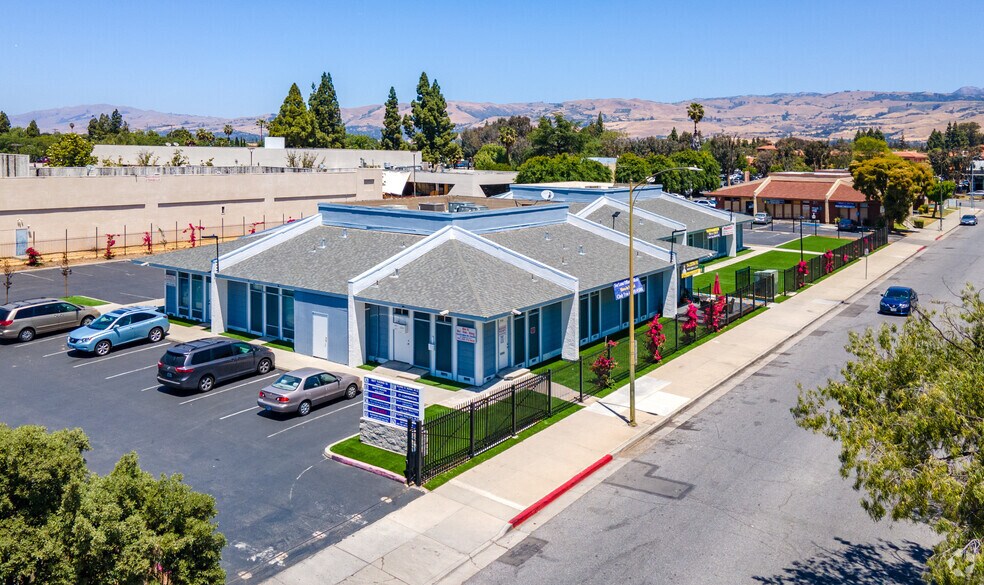 More Photos Of 1661 Burdette Dr, San Jose Medical For Lease