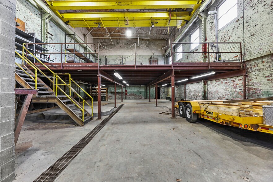 More Photos Of 1311 East St, Pittsfield Industrial For Sale