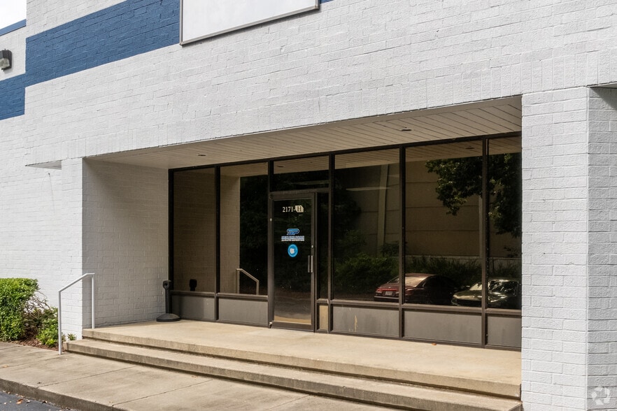 More Photos Of 2171 Kingston Ct SE, Marietta Distribution For Lease