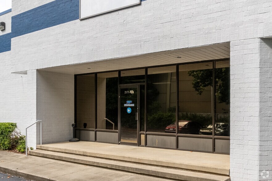 More Photos Of 2171 Kingston Ct SE, Marietta Distribution For Lease