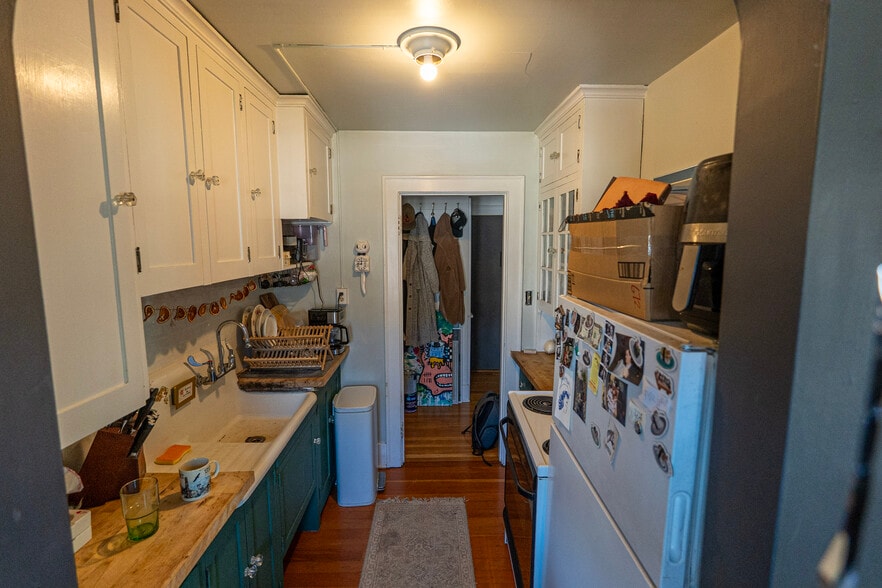 More Photos Of , Tacoma Multifamily For Sale