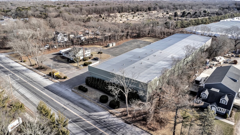 More Photos Of 26 Frowein Rd, Center Moriches Warehouse For Sale