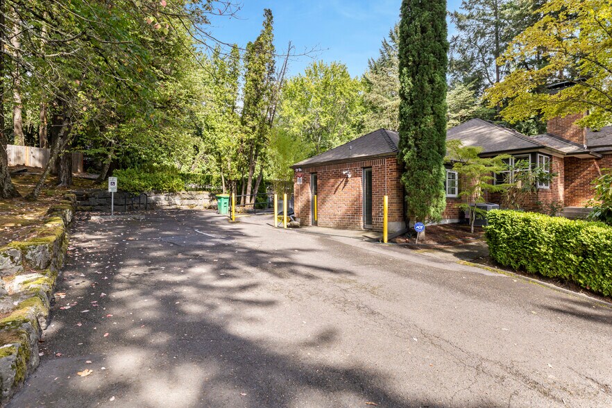 More Photos Of 7303 SW Beaverton Hillsdale Hwy, Portland Medical For Sale