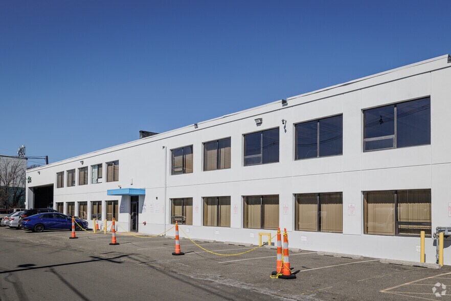 More Photos Of 1-5 Plant Rd, Hasbrouck Heights Warehouse For Lease