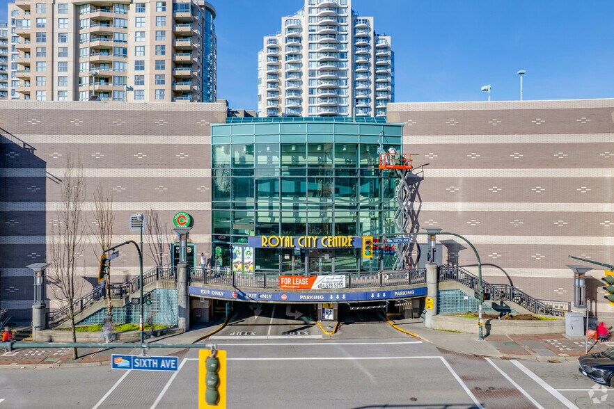 More Photos Of 610 Sixth St, New Westminster General Retail For Lease