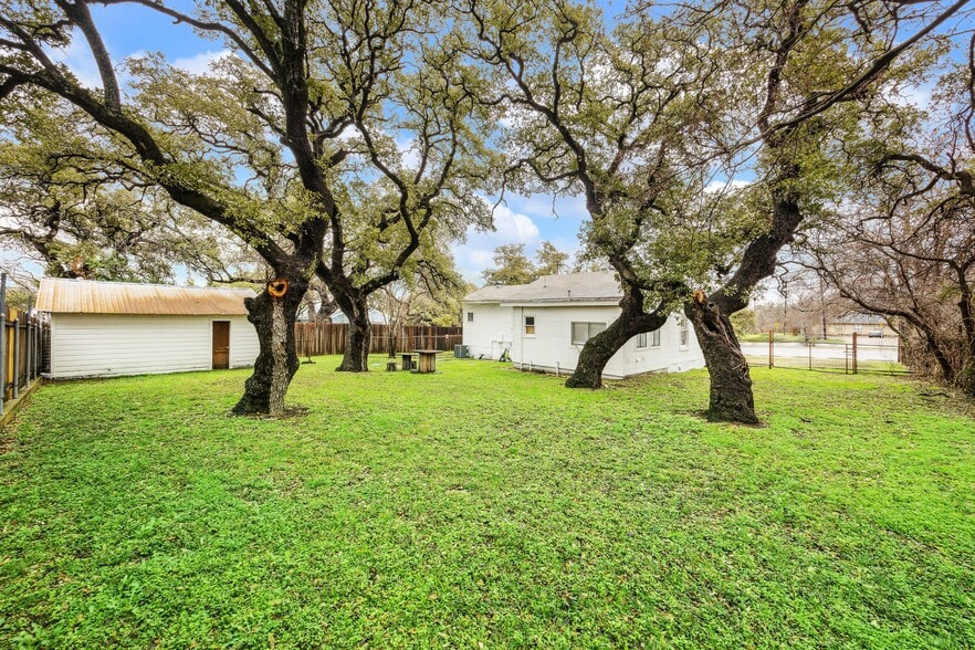 More Photos Of , Austin General Retail For Sale