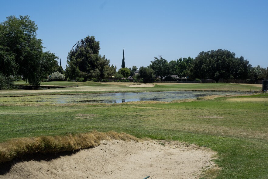More Photos Of 510 W Visalia Rd, Exeter Golf Course Driving Range For Sale