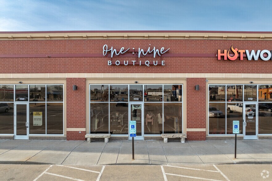 More Photos Of 2220-2280 Badger Dr, Hudson Storefront For Lease