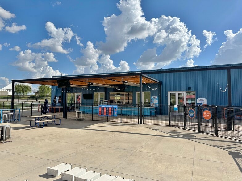 More Photos Of 504 S Laird Ave, Oklahoma City Restaurant For Lease