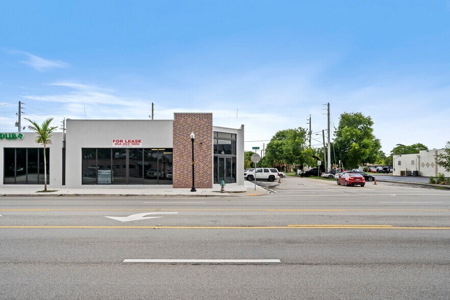More Photos Of 2215 N Federal Hwy, Hollywood Restaurant For Sale