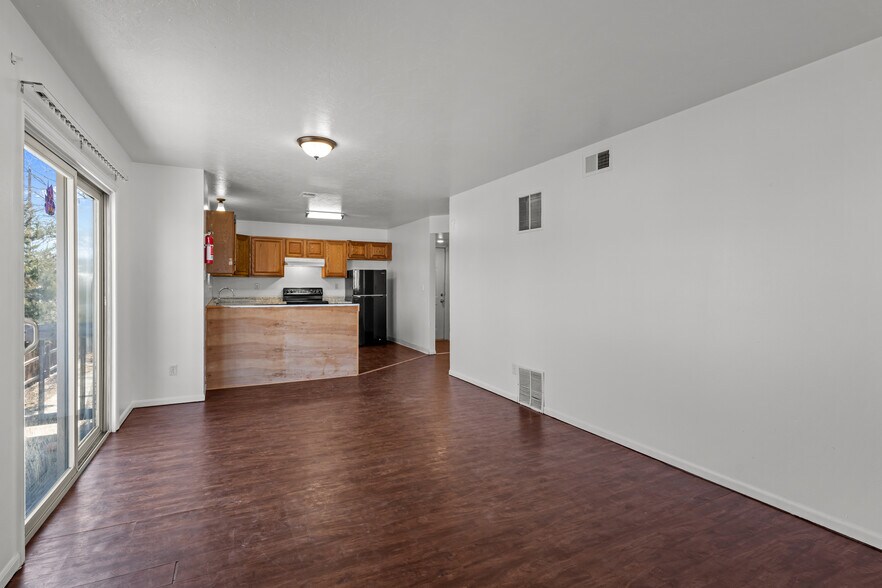 More Photos Of 1412 10th St, Greeley Apartments For Sale