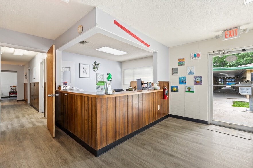 More Photos Of 260 S Marion Ave, Lake City Medical For Lease