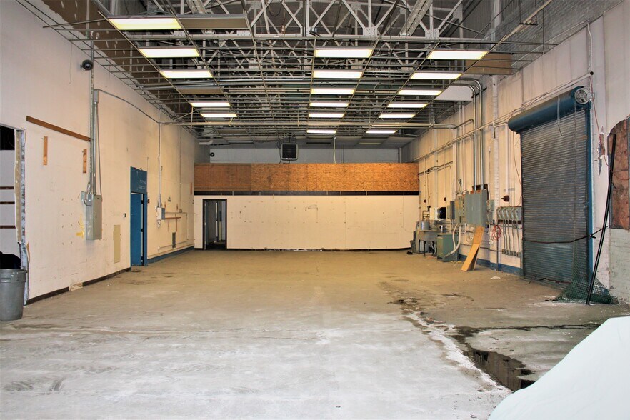 More Photos Of 400 N Lexington St, Pittsburgh Flex For Lease