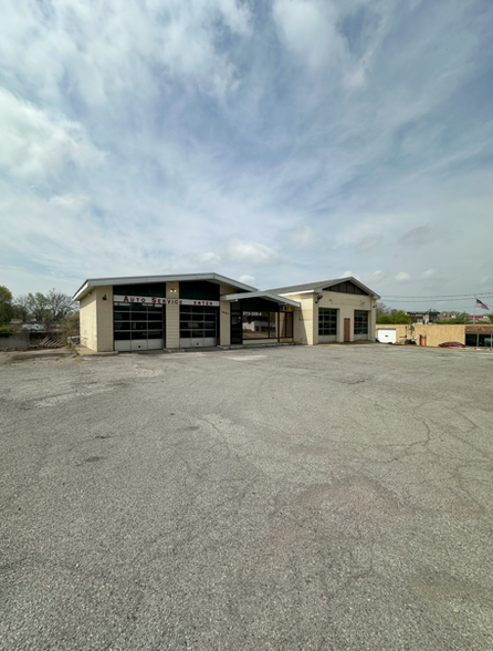 Primary Photo Of 1401 N Kingshighway St, Cape Girardeau Industrial For Lease