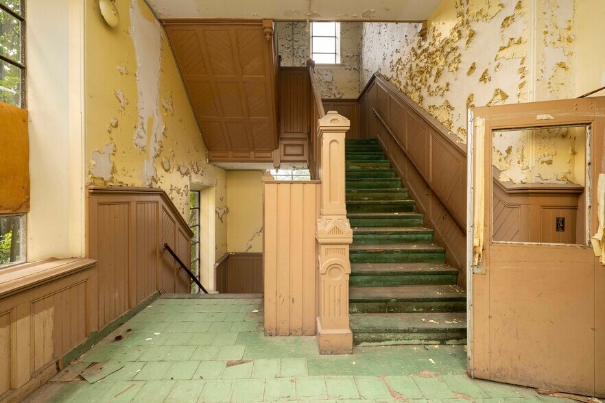 More Photos Of 167 George St, Pawtucket Apartments For Sale