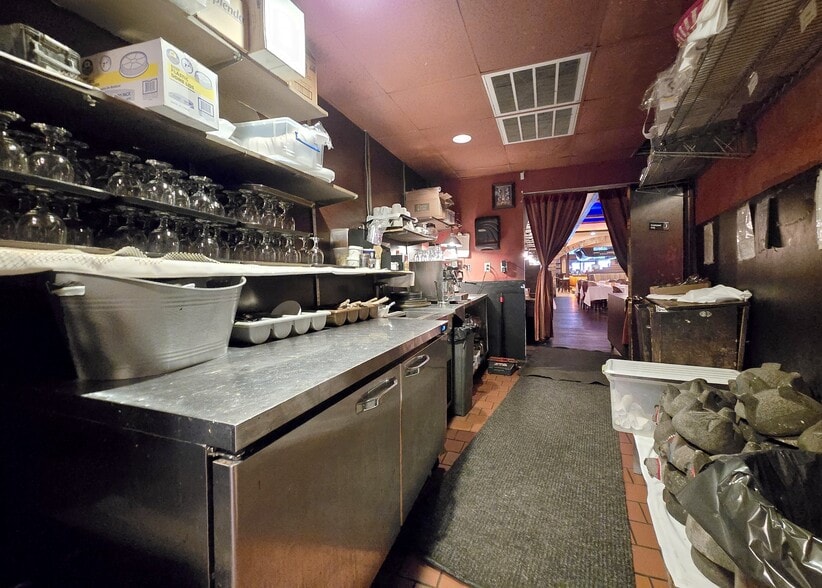 More Photos Of 354-356 Main St, Farmingdale Storefront For Sale