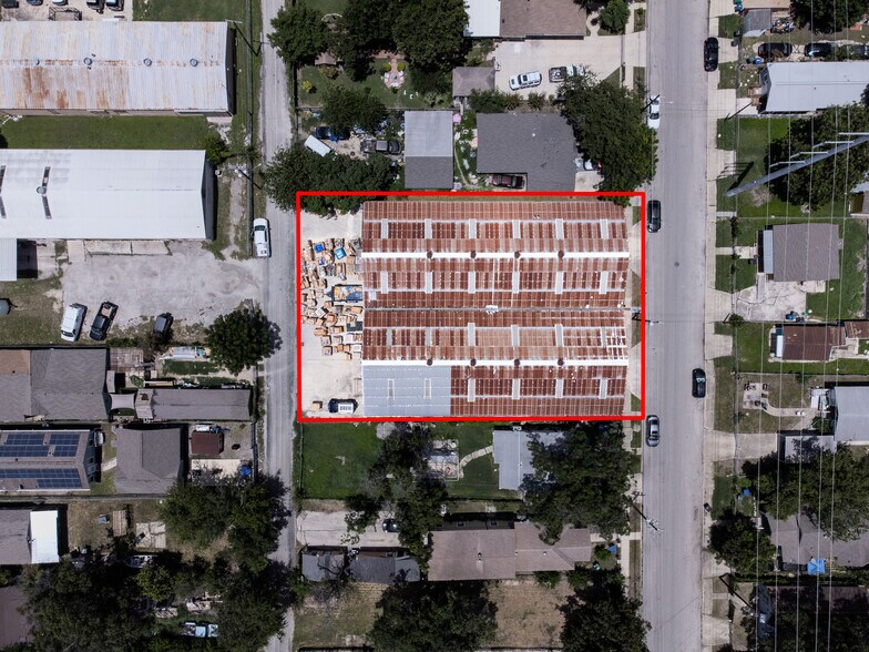 More Photos Of 1124 Delgado St, San Antonio Warehouse For Sale