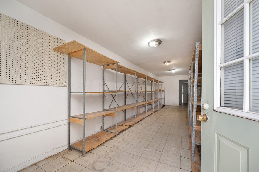 More Photos Of 1512 E Bayview Blvd, Norfolk Freestanding For Sale