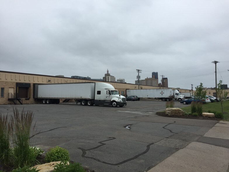 More Photos Of 240 Fillmore Ave E, Saint Paul Light Manufacturing For Lease