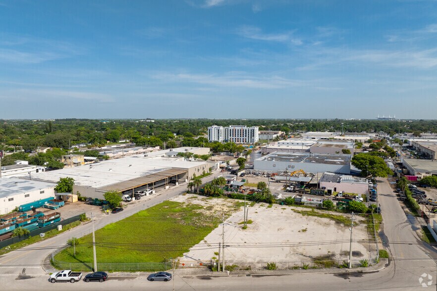 More Photos Of 14569 NW 25th Ave, Opa Locka Truck Terminal For Sale