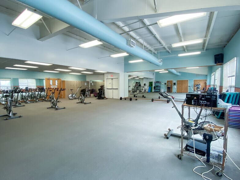 More Photos Of 1510-1520 Martin St, State College Sports And Entertainment For Lease