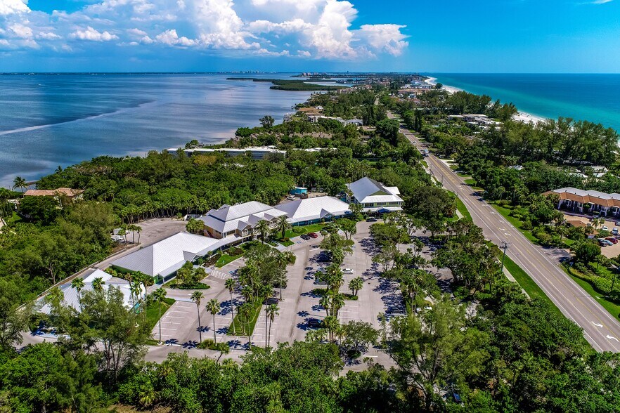 More Photos Of 5370 Gulf Of Mexico Dr, Longboat Key Freestanding For Sale