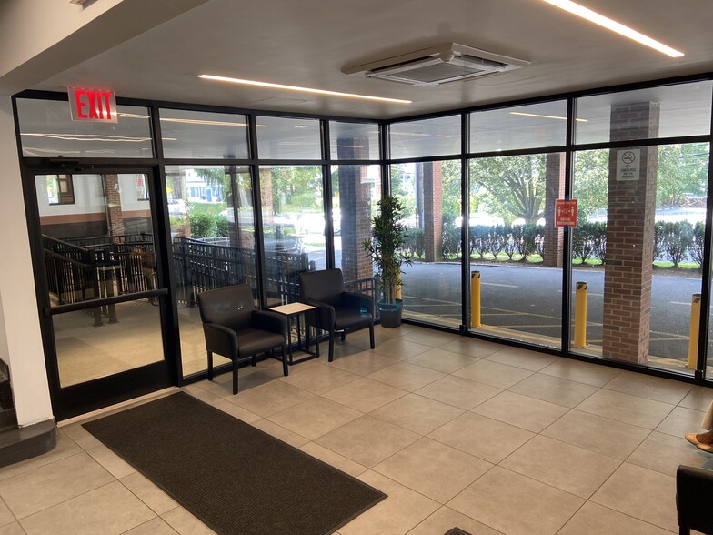 More Photos Of 140 Lockwood Ave, New Rochelle Medical For Lease