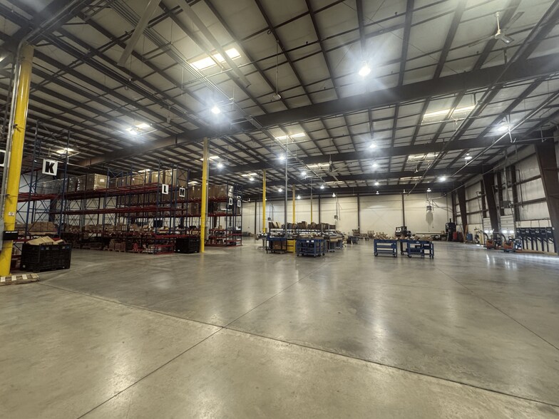 More Photos Of 50 Joseph Mills Dr, Fredericksburg Warehouse For Lease