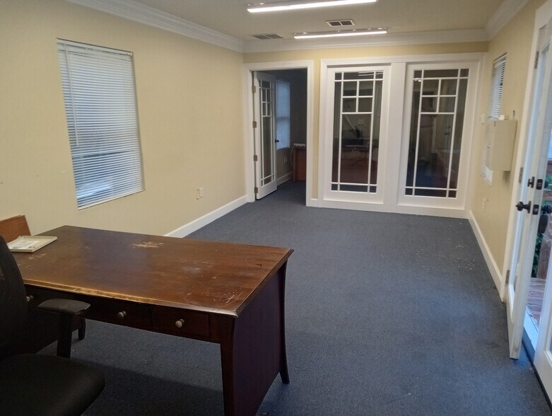 More Photos Of 3875 Wallin St, Savannah Freestanding For Lease