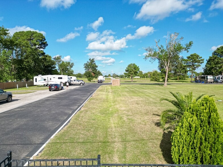 More Photos Of 16181 Lindstrom Rd, Crosby Trailer Camper Park For Sale