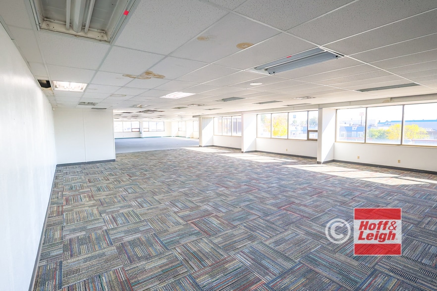 More Photos Of 3709 E Platte Ave, Colorado Springs Showroom For Sale