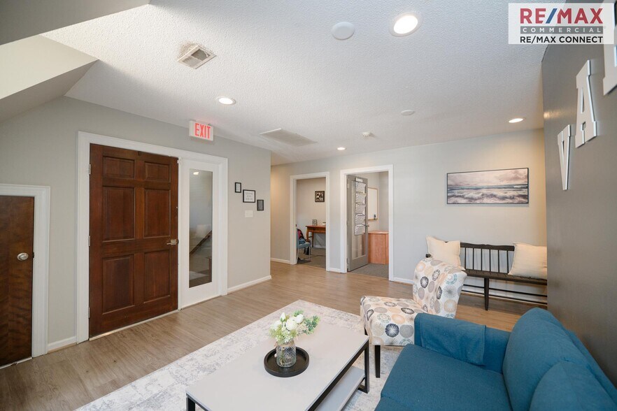 More Photos Of 760 McGuire Pl, Newport News Office For Sale