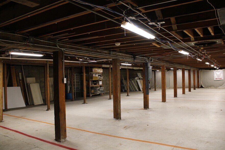 More Photos Of 800 Box Butte Ave, Hemingford General Retail For Sale